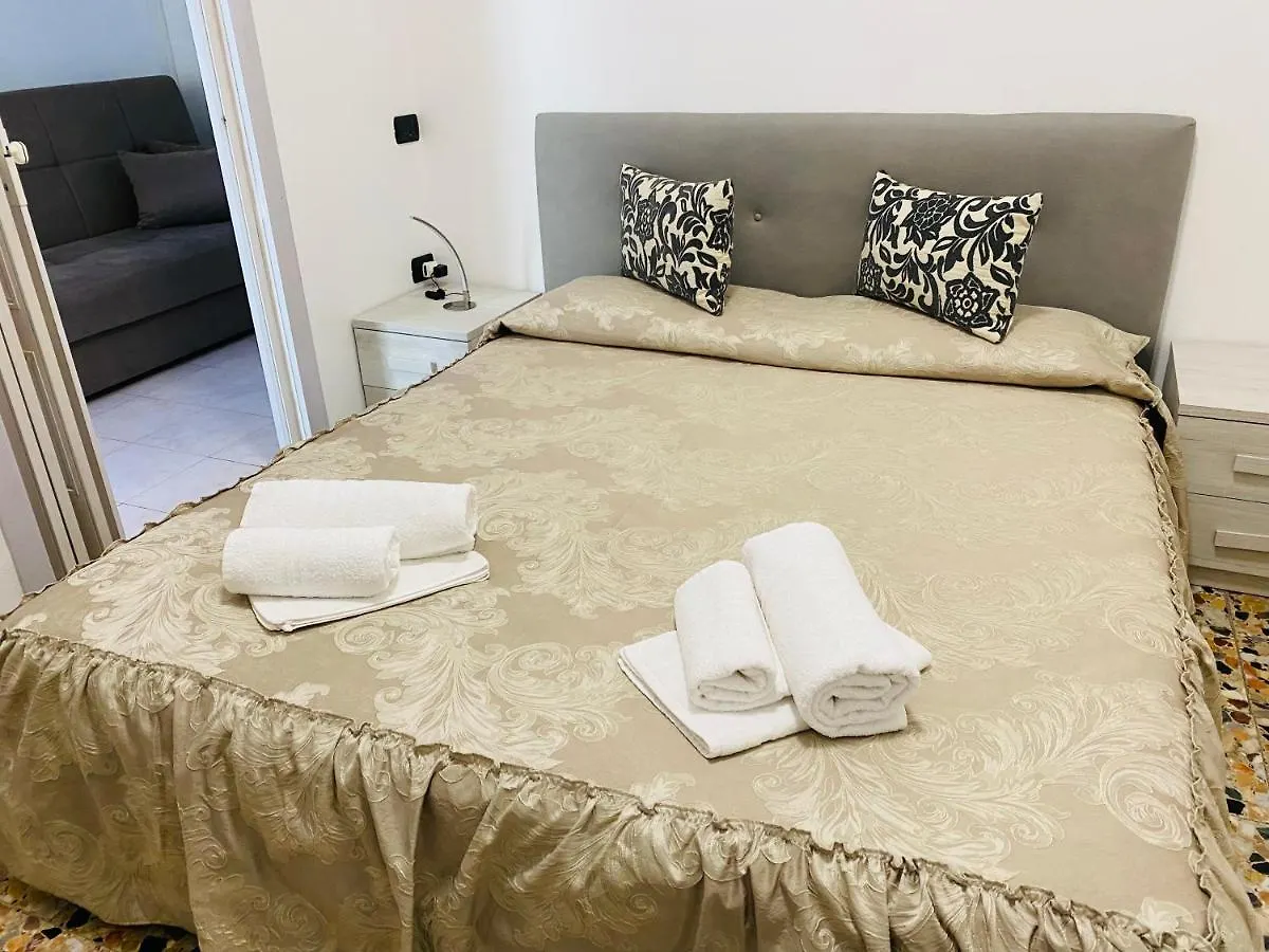 Casa Vacanza Elena Verona 0*,  Italy